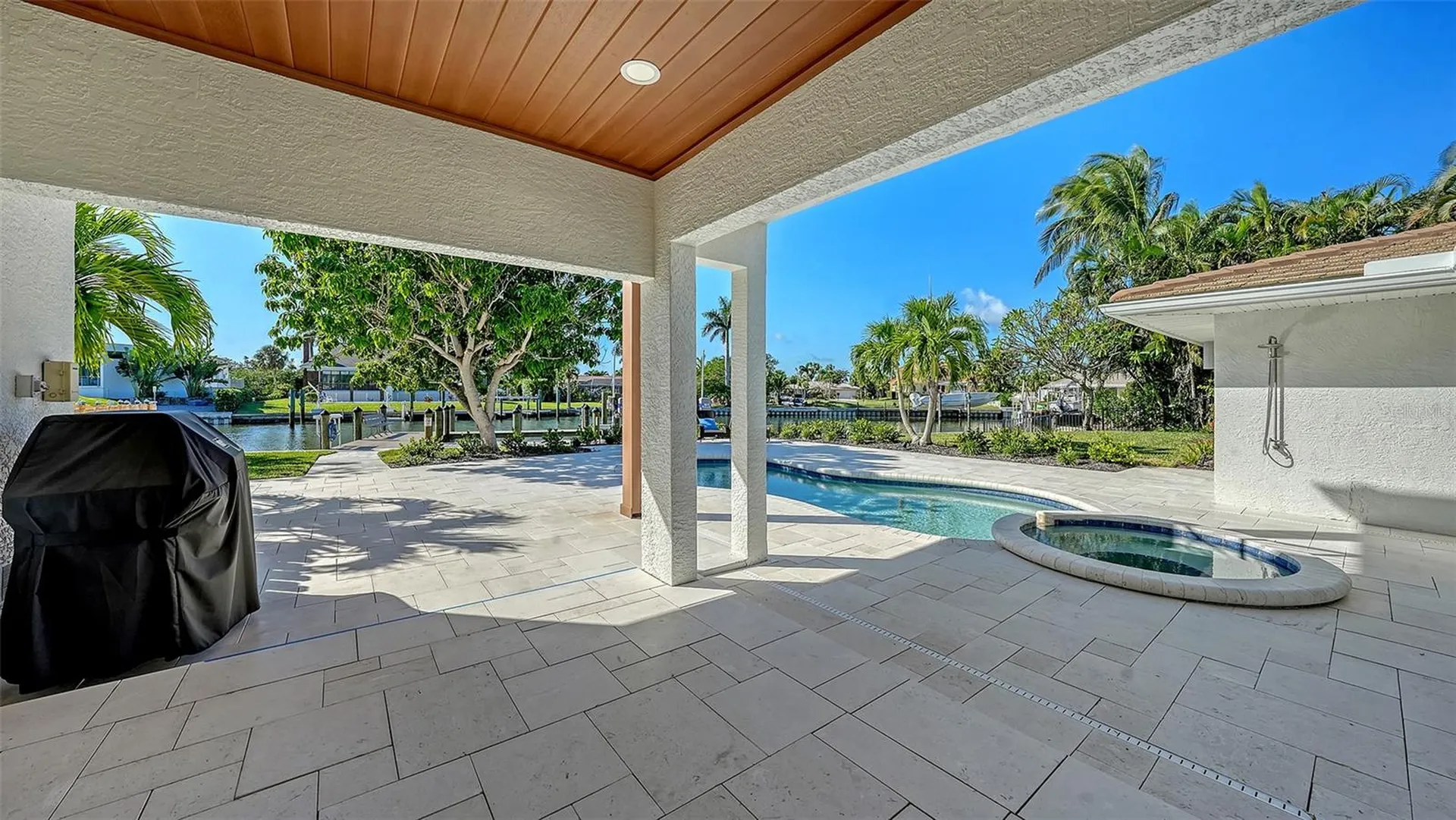 690 Old Compass Road Longboat Key FL 34228