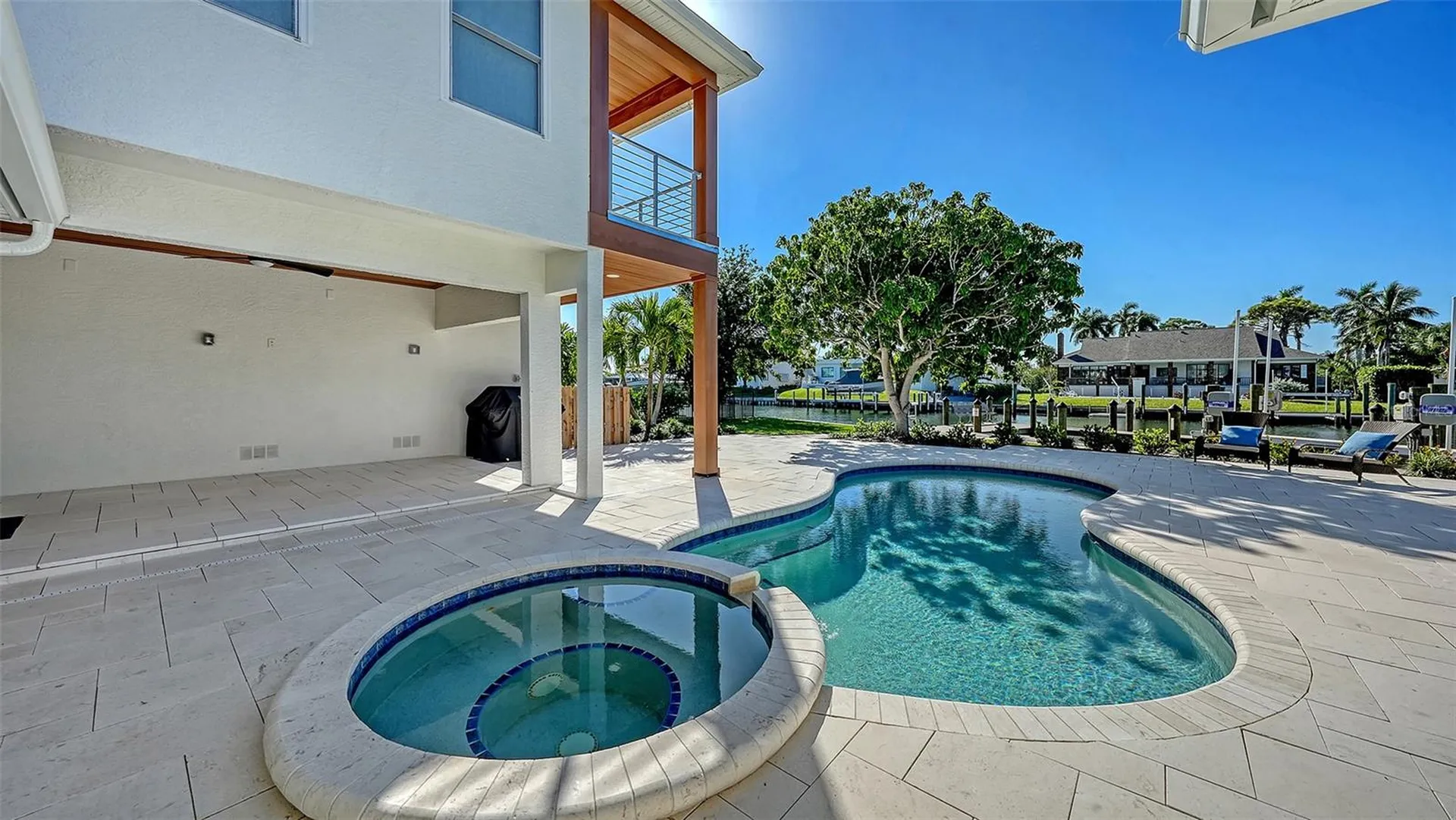 690 Old Compass Road Longboat Key FL 34228