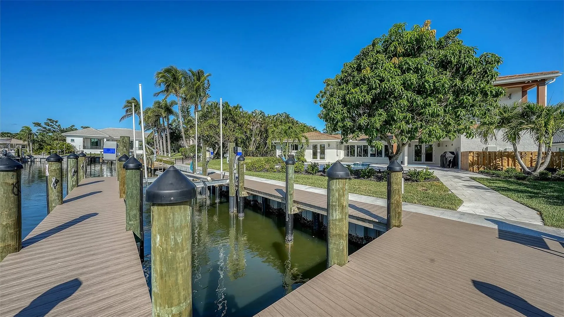 690 Old Compass Road Longboat Key FL 34228
