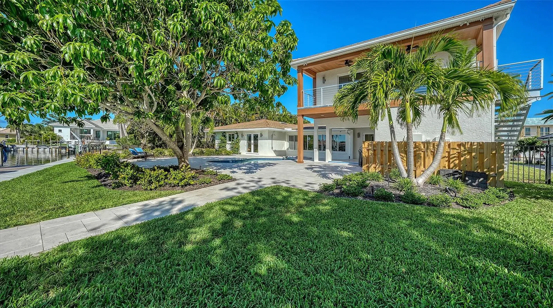 690 Old Compass Road Longboat Key FL 34228
