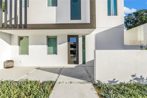 2305 Temple Street Sarasota FL 34239