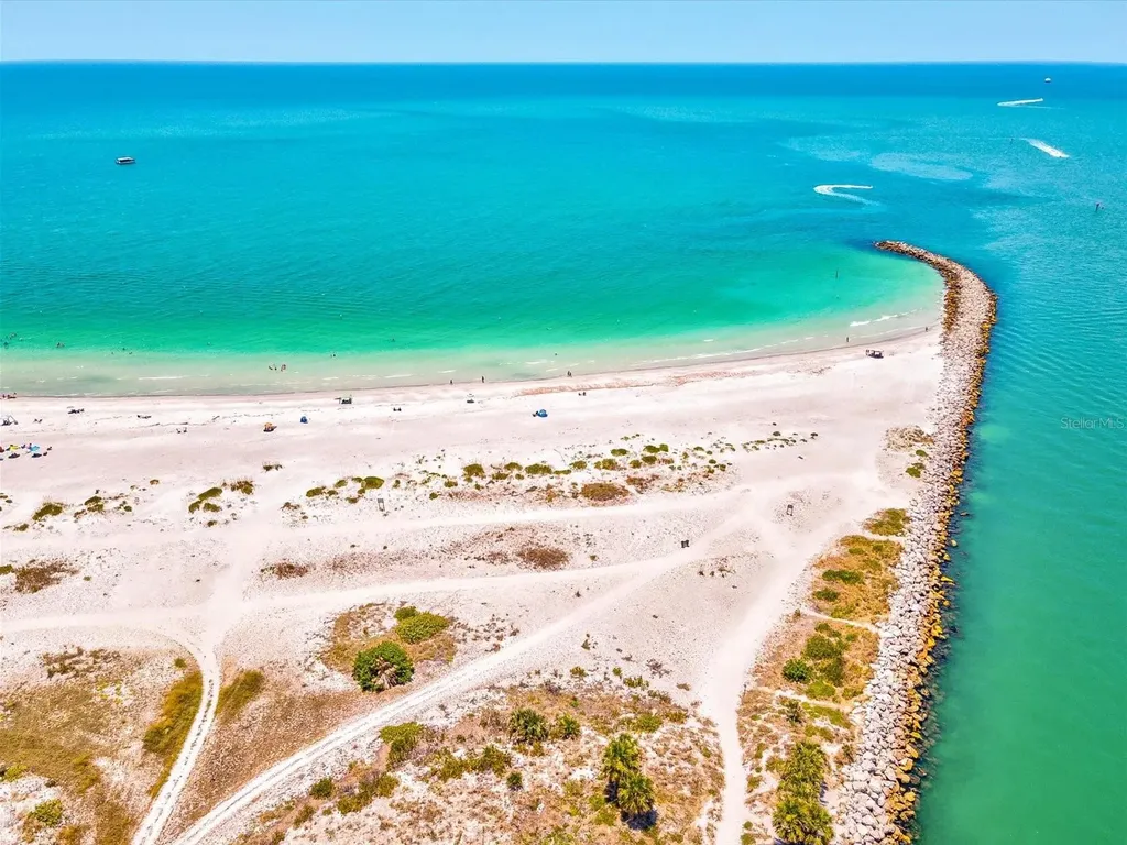 185 Brightwater Drive Clearwater Beach FL 33767