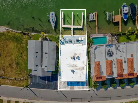 185 Brightwater Drive Clearwater Beach FL 33767