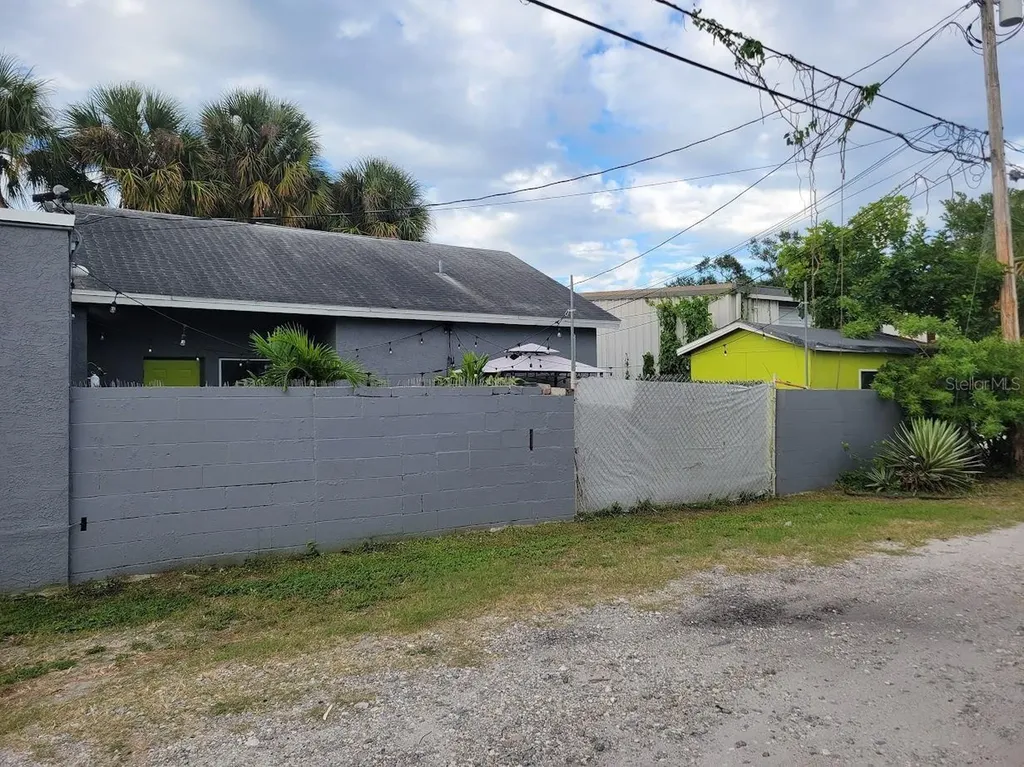5205 Haines Road N St Petersburg FL 33714