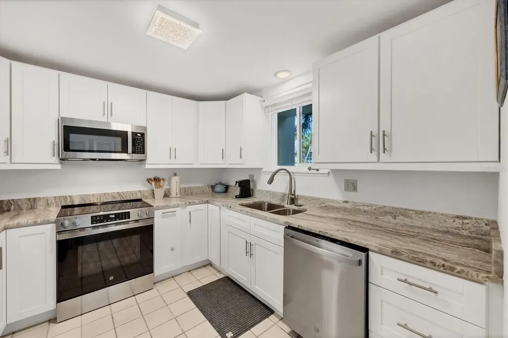 500 S Washington Drive Sarasota FL 34236
