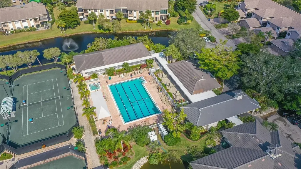 5027 Kestral Park Sarasota FL 34231