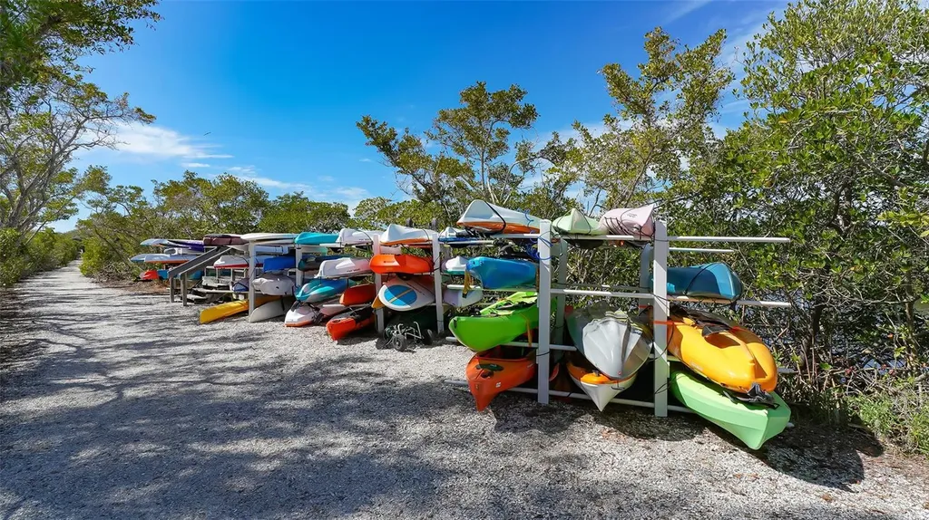 5027 Kestral Park Sarasota FL 34231
