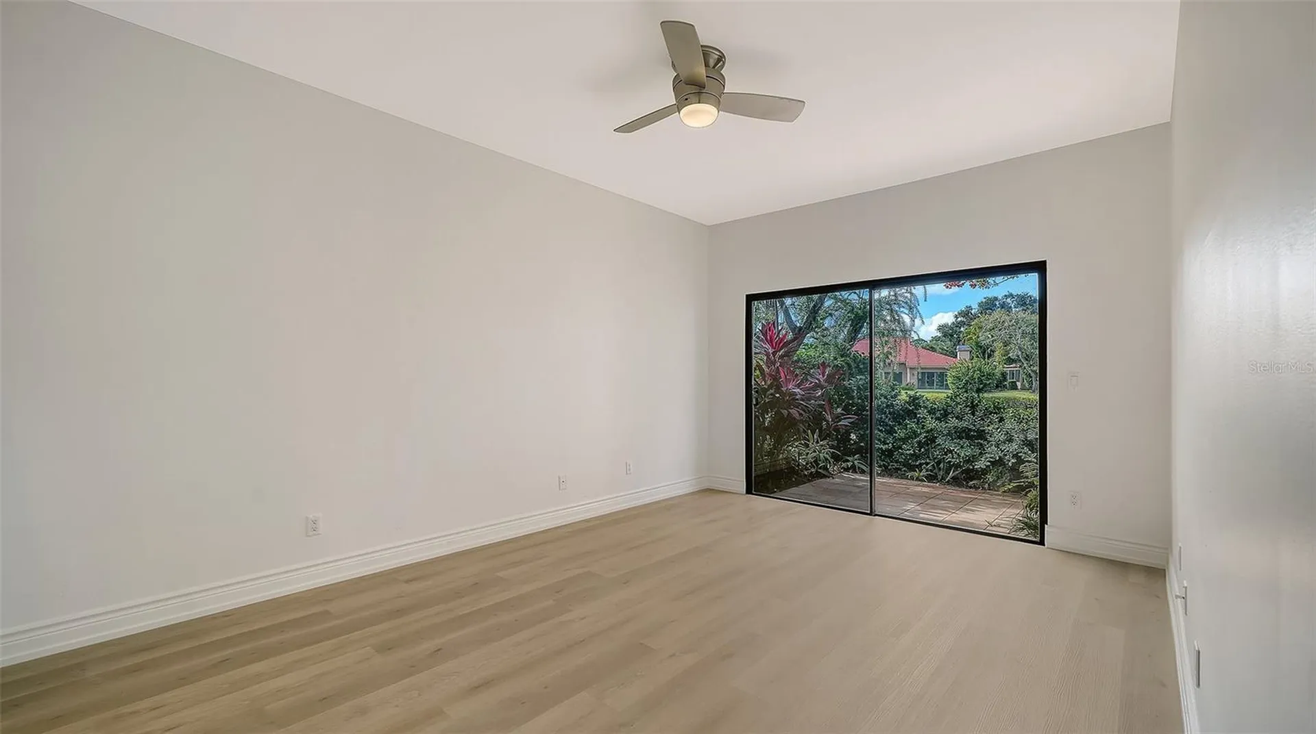 5027 Kestral Park Sarasota FL 34231