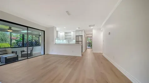 5027 Kestral Park Sarasota FL 34231