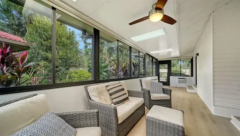 5027 Kestral Park Sarasota FL 34231