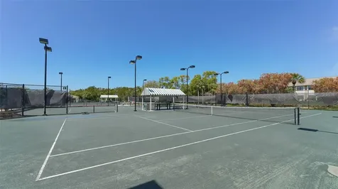5027 Kestral Park Sarasota FL 34231