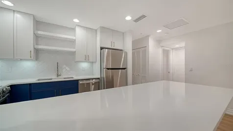 5027 Kestral Park Sarasota FL 34231