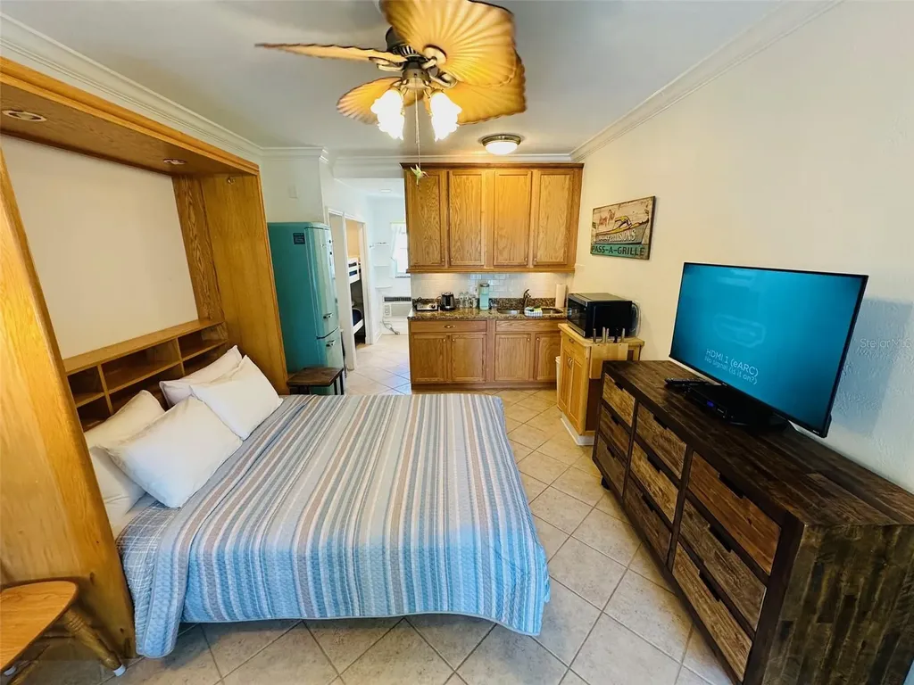 709 Gulf Way St Pete Beach FL 33706