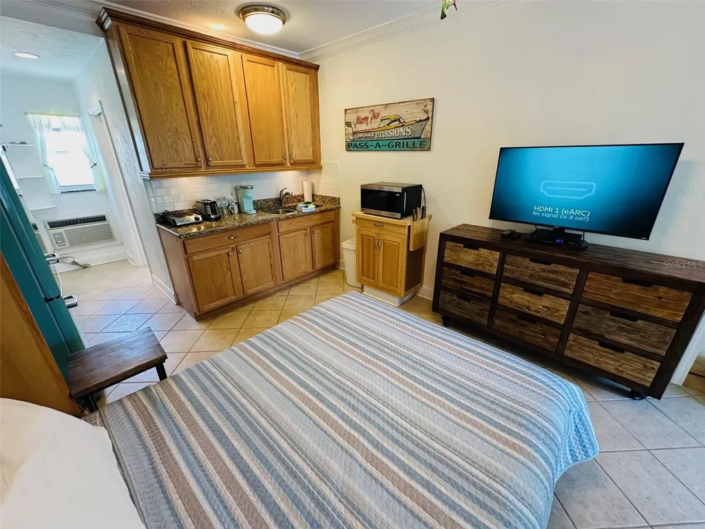 709 Gulf Way St Pete Beach FL 33706