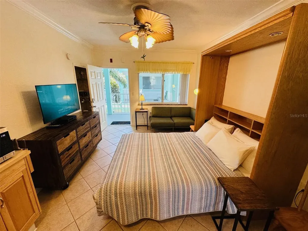 709 Gulf Way St Pete Beach FL 33706