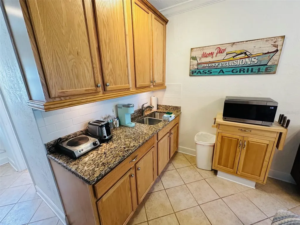 709 Gulf Way St Pete Beach FL 33706