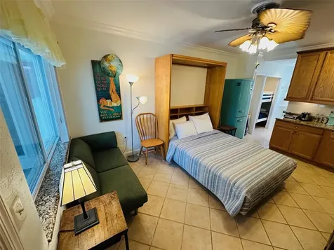 709 Gulf Way St Pete Beach FL 33706