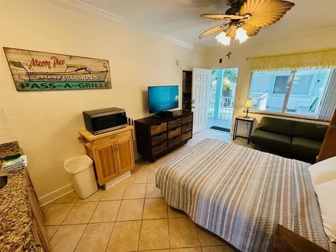 709 Gulf Way St Pete Beach FL 33706