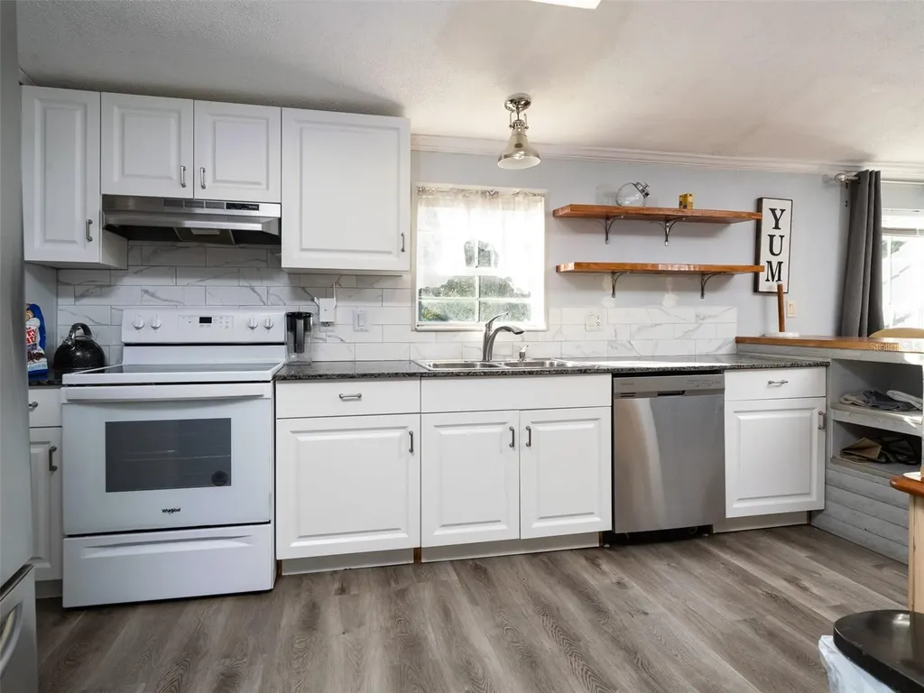 13010 NW 90th Avenue Reddick FL 32686