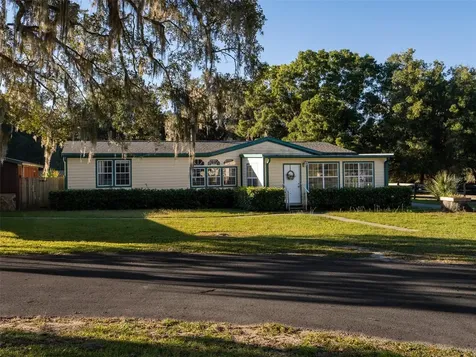 13010 NW 90th Avenue Reddick FL 32686