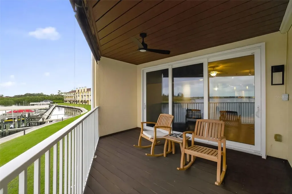 140 Brent Circle Oldsmar FL 34677