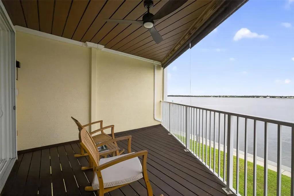 140 Brent Circle Oldsmar FL 34677