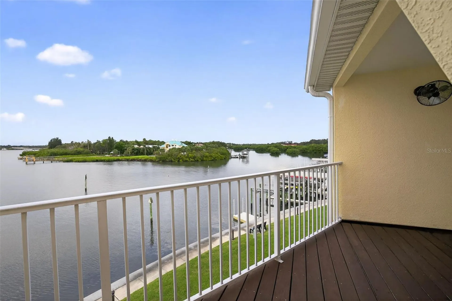 140 Brent Circle Oldsmar FL 34677