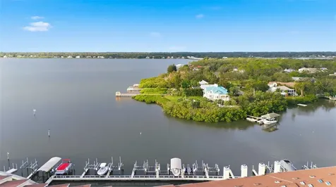 140 Brent Circle Oldsmar FL 34677
