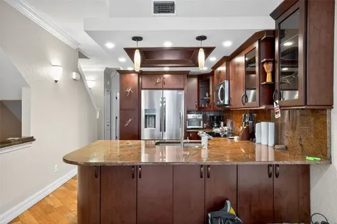 140 Brent Circle Oldsmar FL 34677