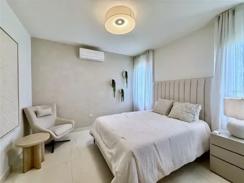 9 Los Lagos Humacao PR 00791