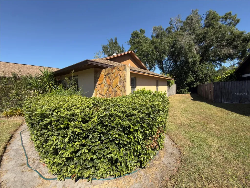 1406 Sandalwood Drive Plant City FL 33563