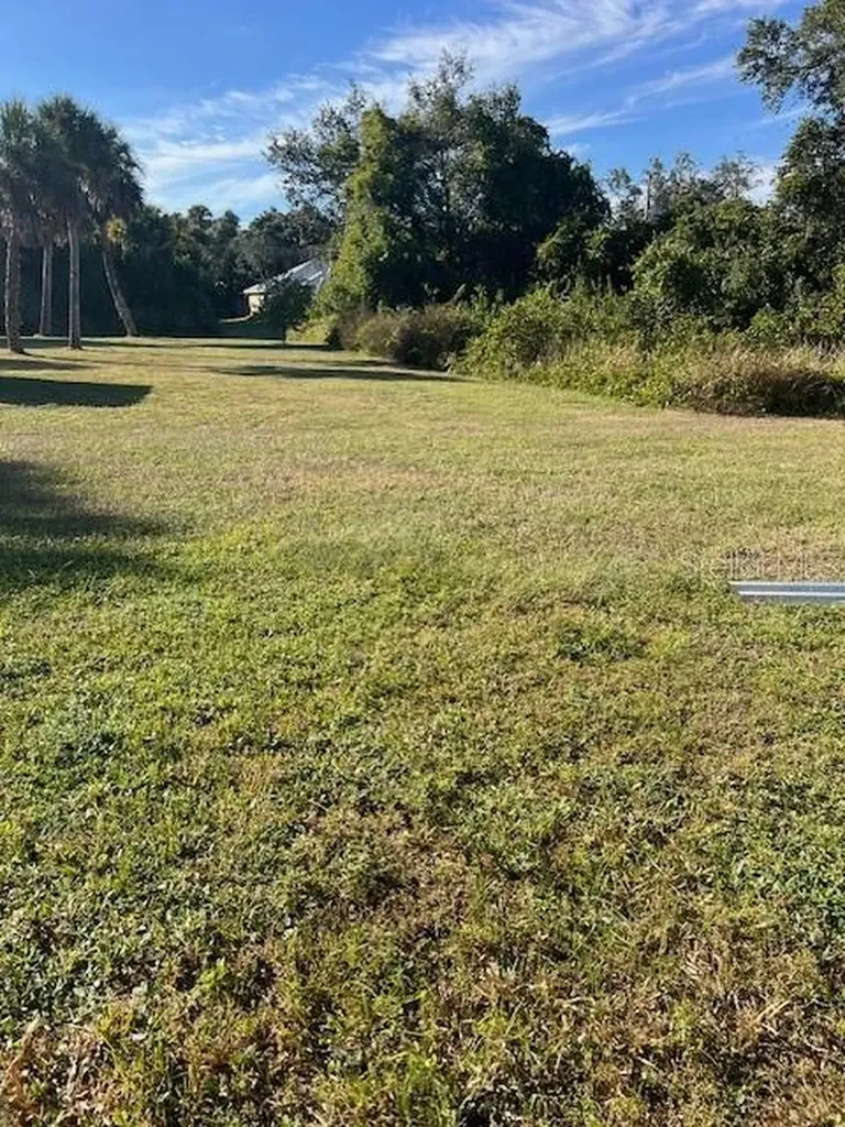 2447 Jarvis Street North Port FL 34288