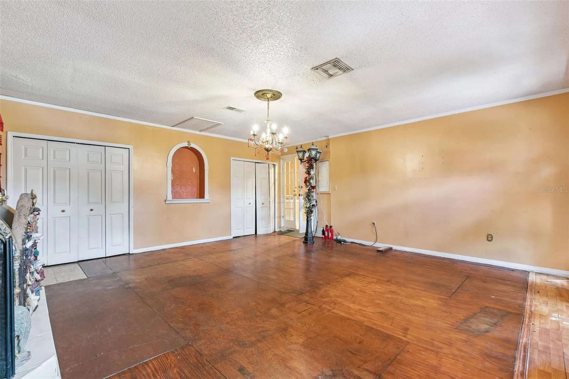 5304 Ansonia Court Orlando FL 32839