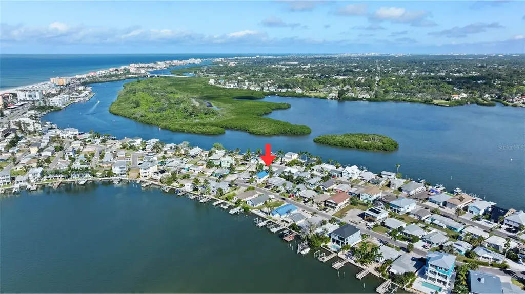 675 182nd Avenue E Redington Shores FL 33708