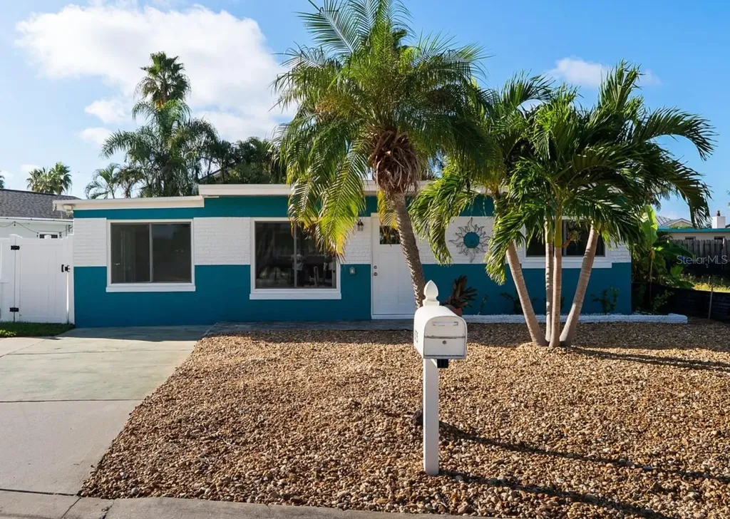 675 182nd Avenue E Redington Shores FL 33708