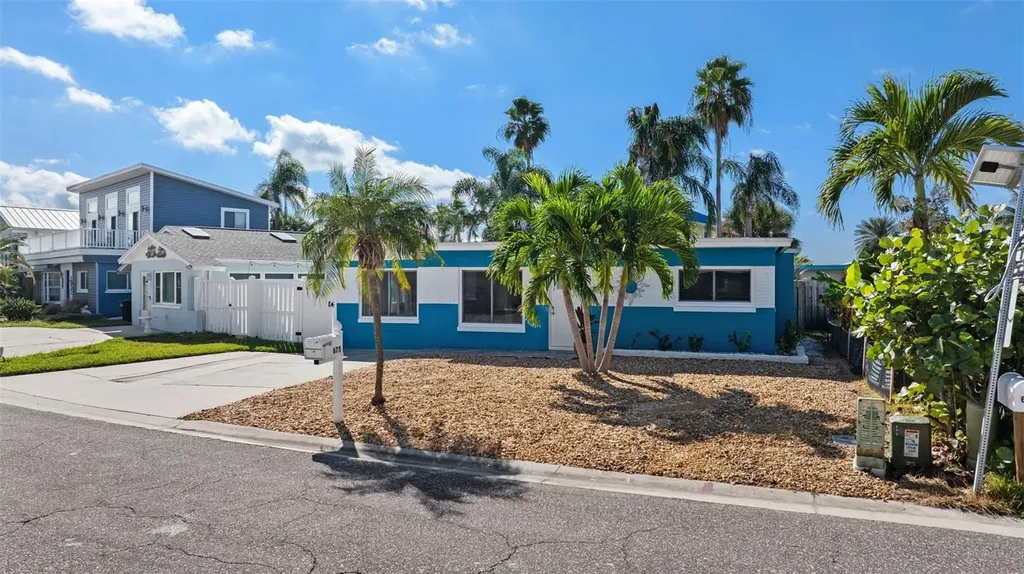 675 182nd Avenue E Redington Shores FL 33708