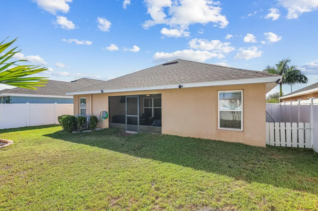 14510 Haddon Mist Drive Wimauma FL 33598