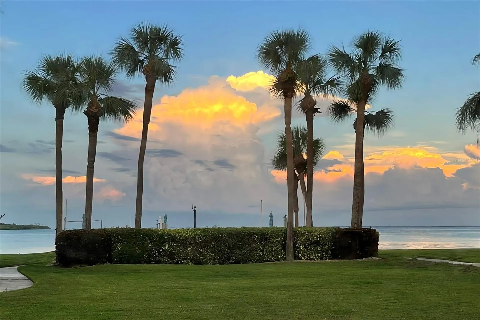 7510 Sunshine Skyway Lane S St Petersburg FL 33711
