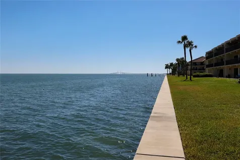 7510 Sunshine Skyway Lane S St Petersburg FL 33711