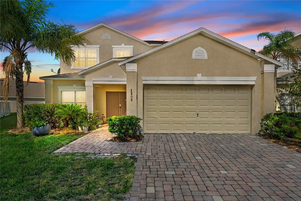 1202 Cumbrian Lakes Court Kissimmee FL 34746