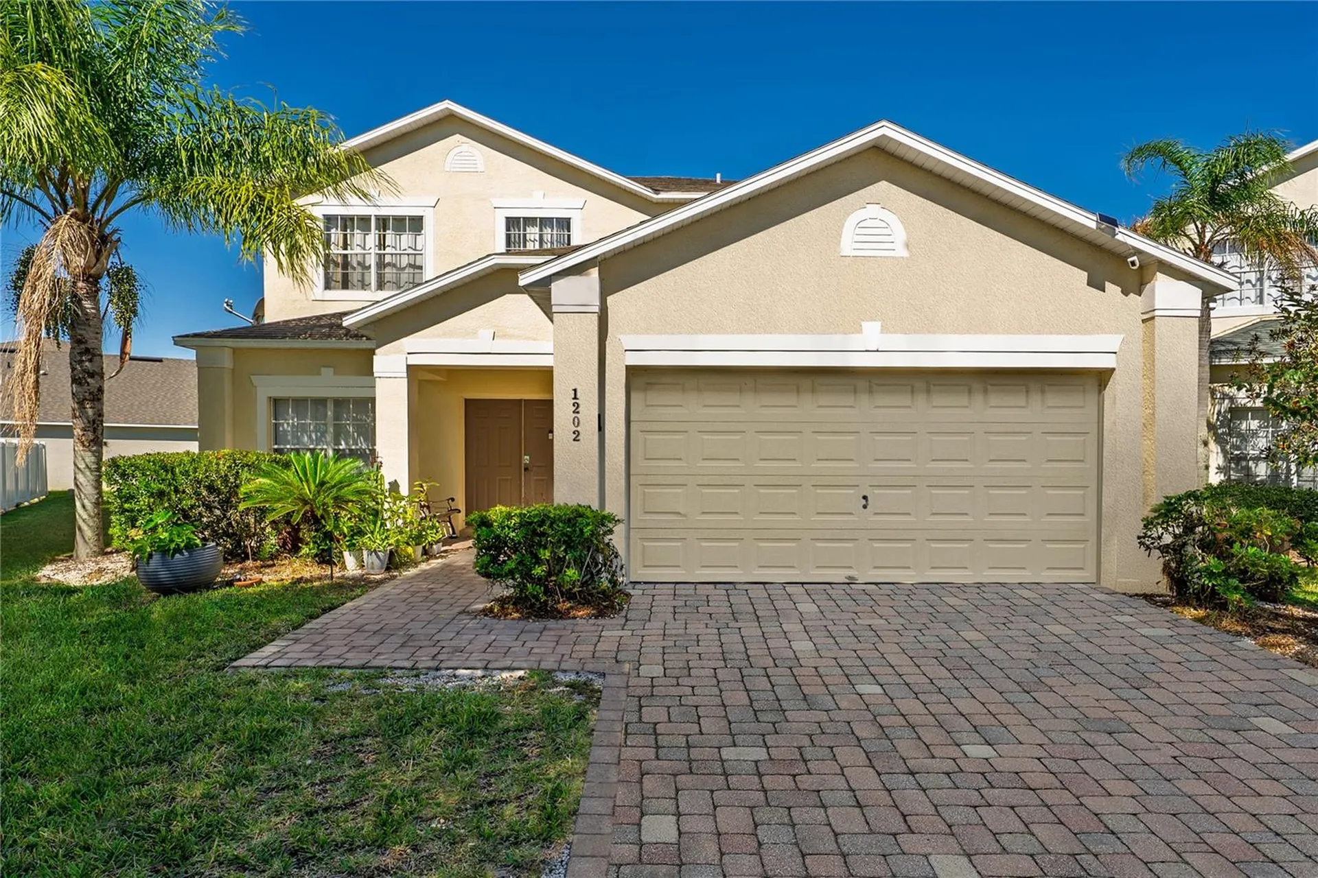 1202 Cumbrian Lakes Court Kissimmee FL 34746