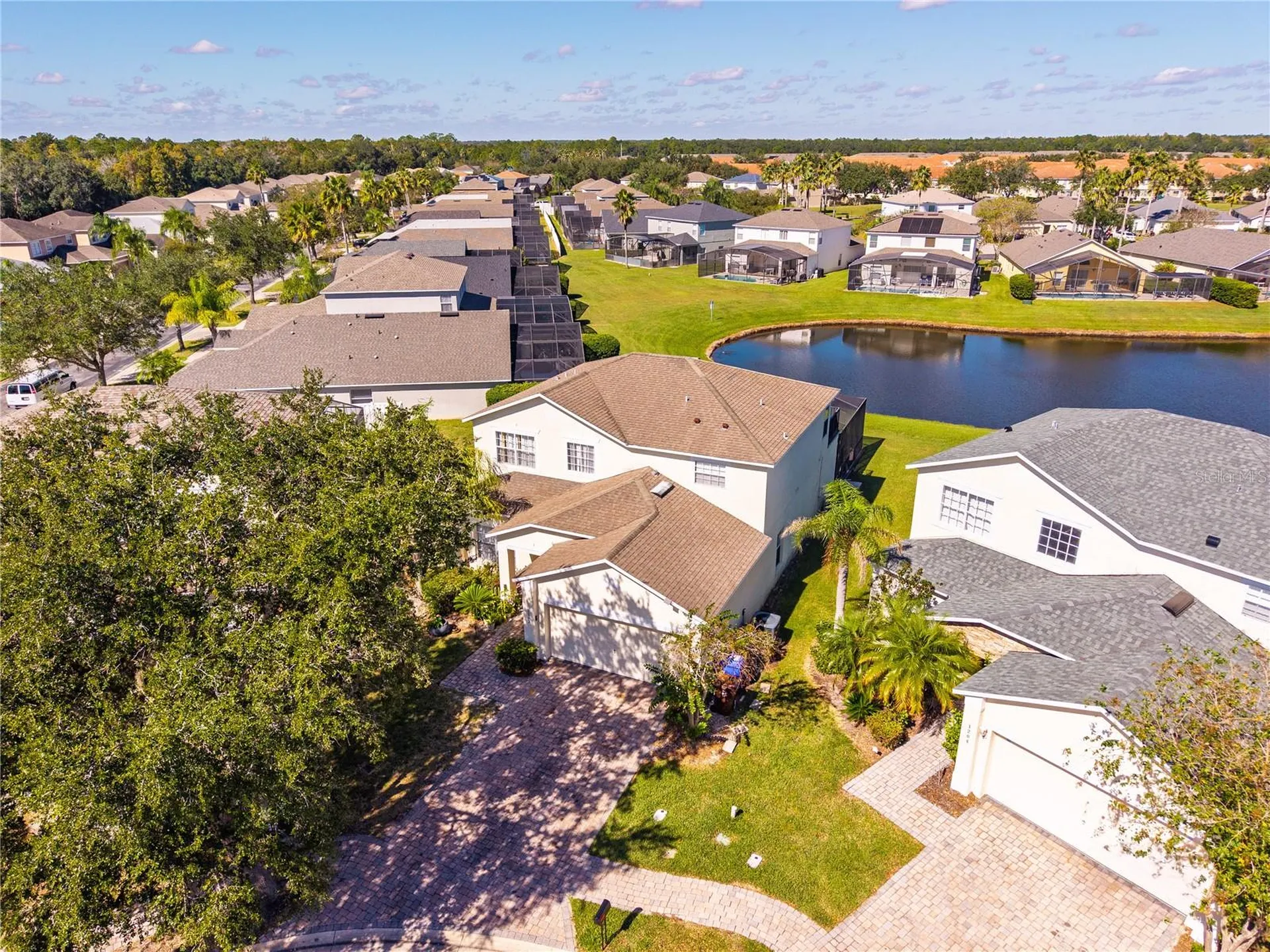 1202 Cumbrian Lakes Court Kissimmee FL 34746