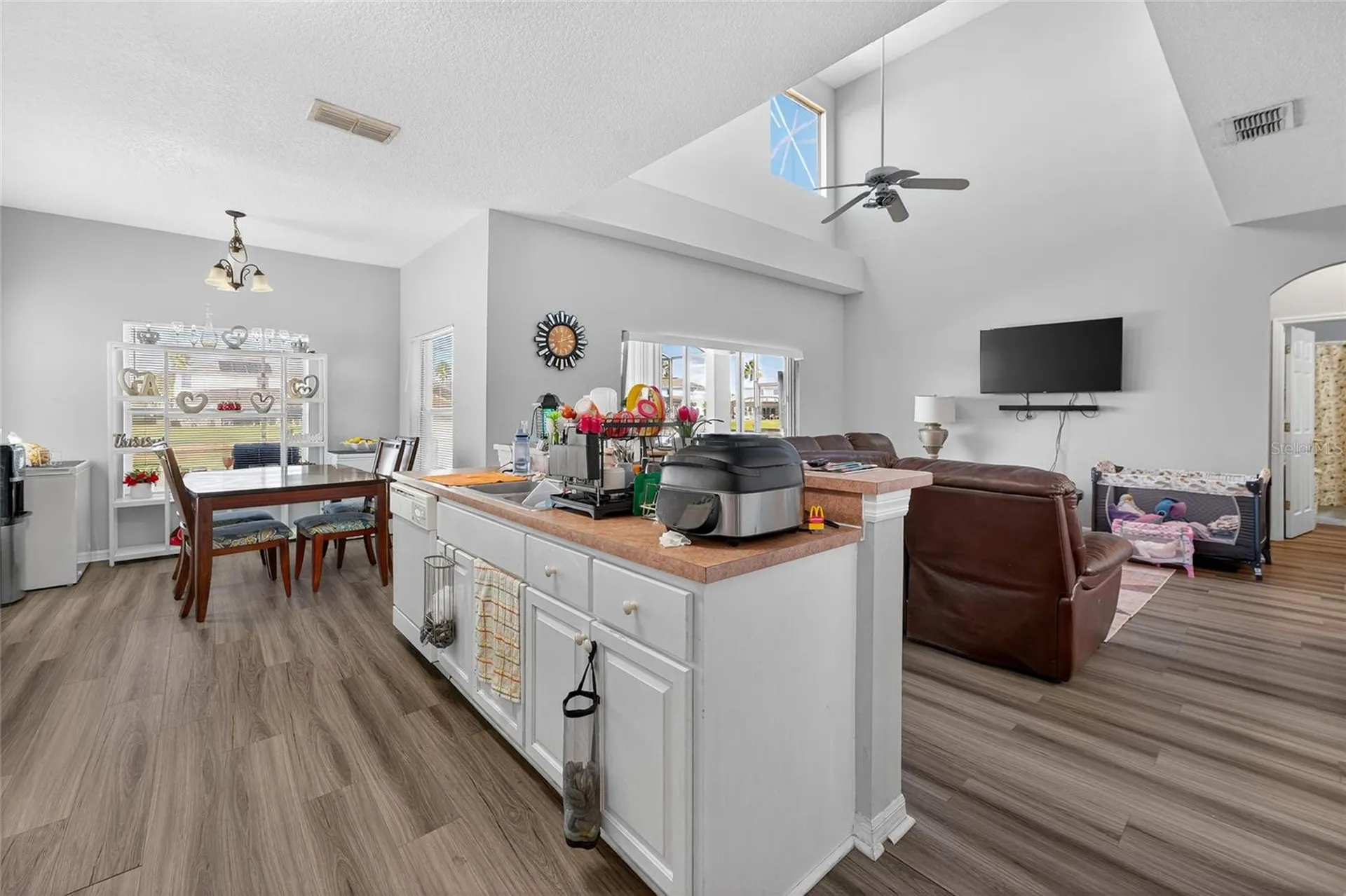 1202 Cumbrian Lakes Court Kissimmee FL 34746