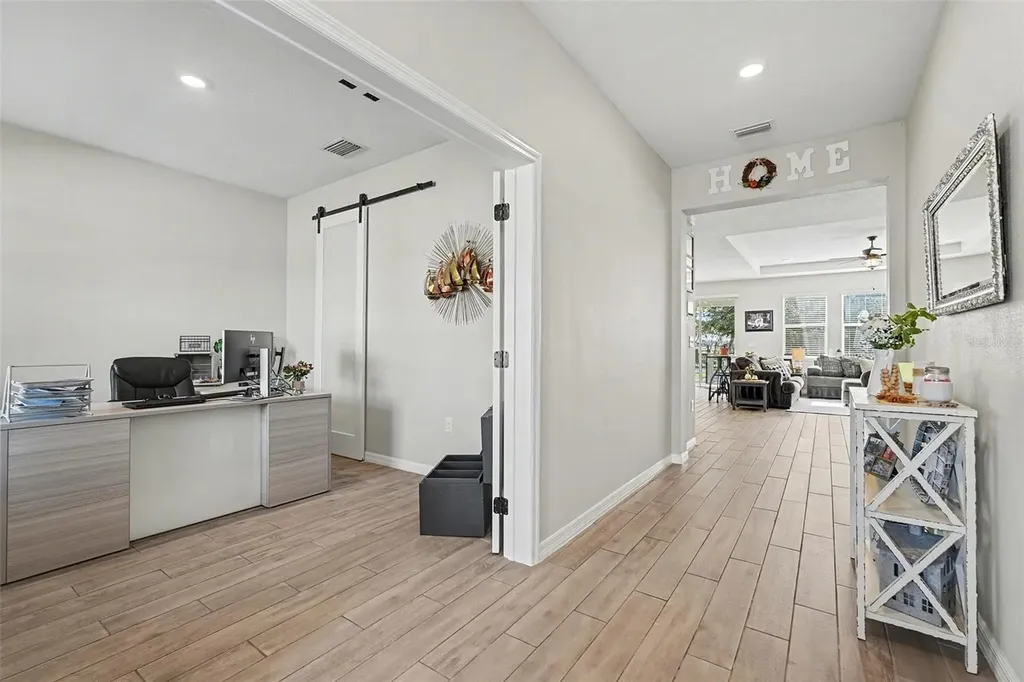 33135 Sand Creek Drive Wesley Chapel FL 33543