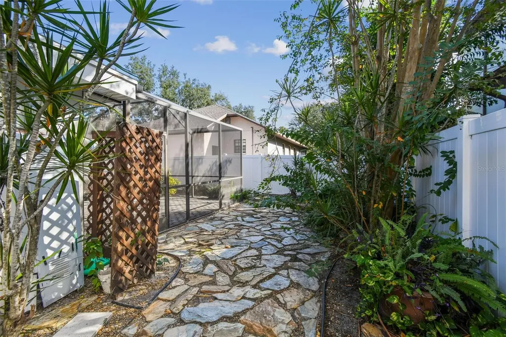 2 S Treasure Drive Tampa FL 33609