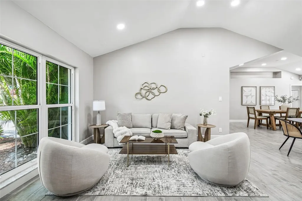 2 S Treasure Drive Tampa FL 33609