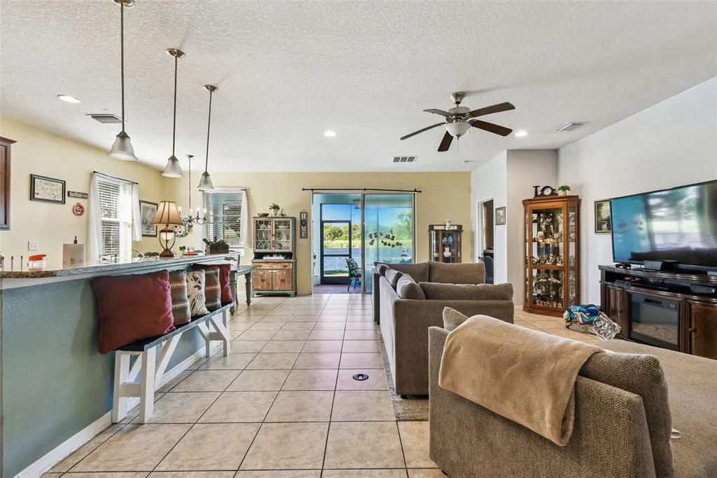 1110 Lauren Manor Loop Ruskin FL 33570