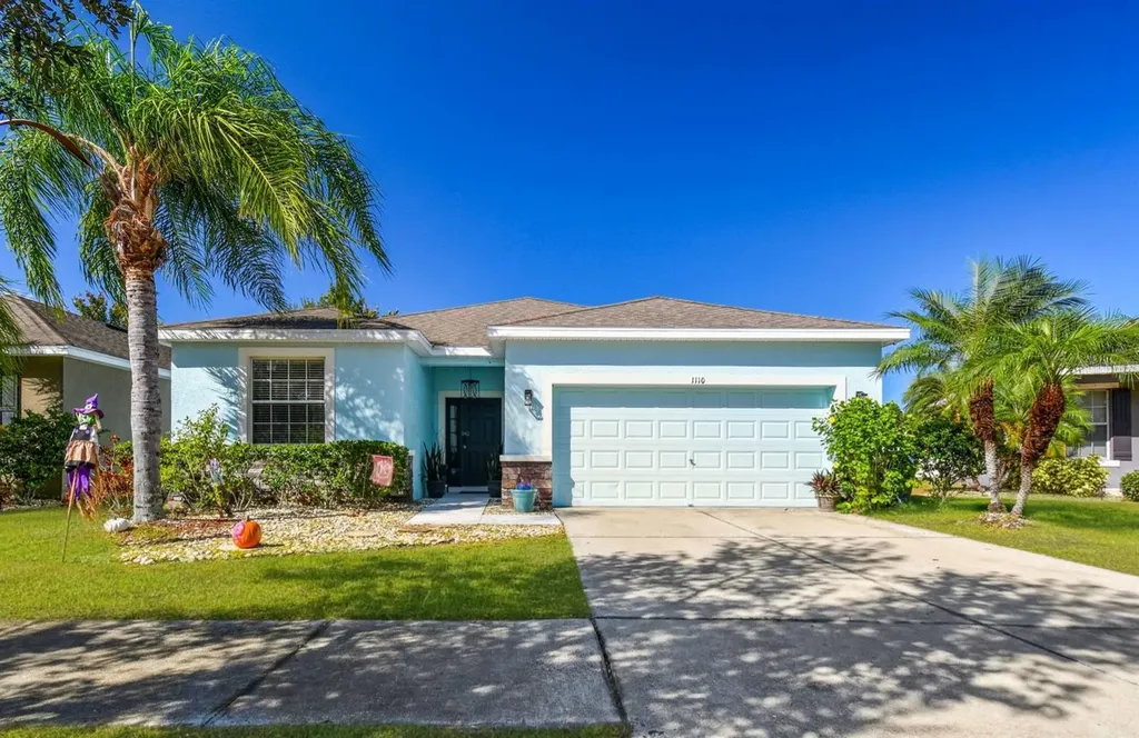 1110 Lauren Manor Loop Ruskin FL 33570