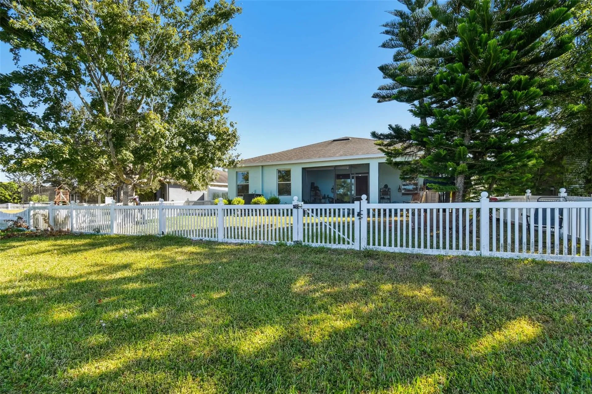 1110 Lauren Manor Loop Ruskin FL 33570