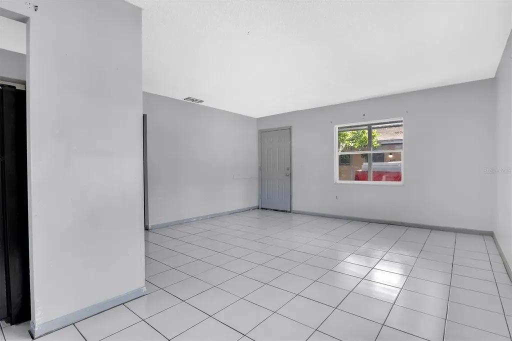 2464 Chestnut Woods Drive Lakeland FL 33815